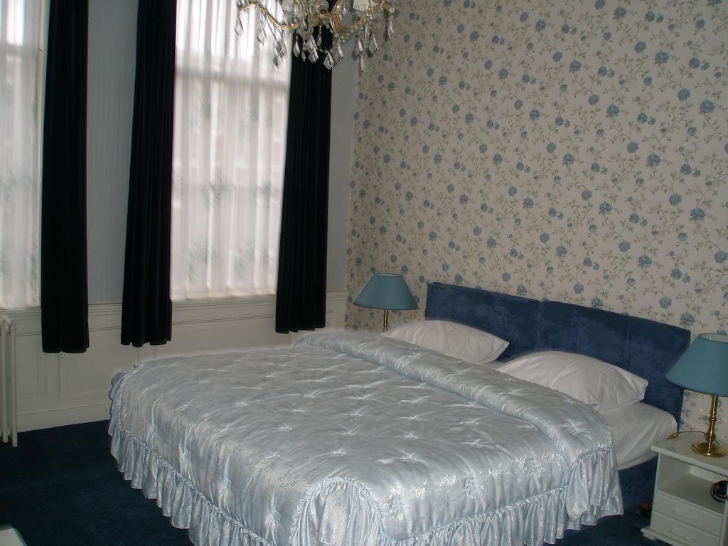 Hotel Excelsior